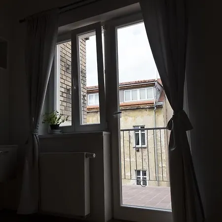 Plzenska 50 *