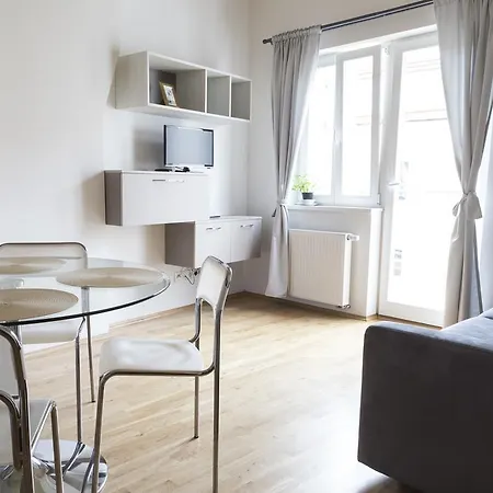 Plzenska 50 Apartment