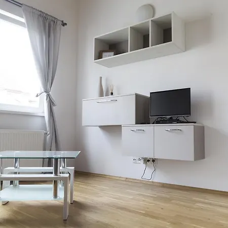 Plzenska 50 Apartment